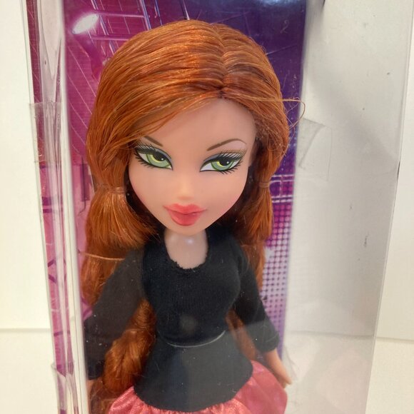 New Bratz Meygan Doll Black Friday 2012 V1 2nd Edition Walmart Exclusive In Box - Picture 11 of 11